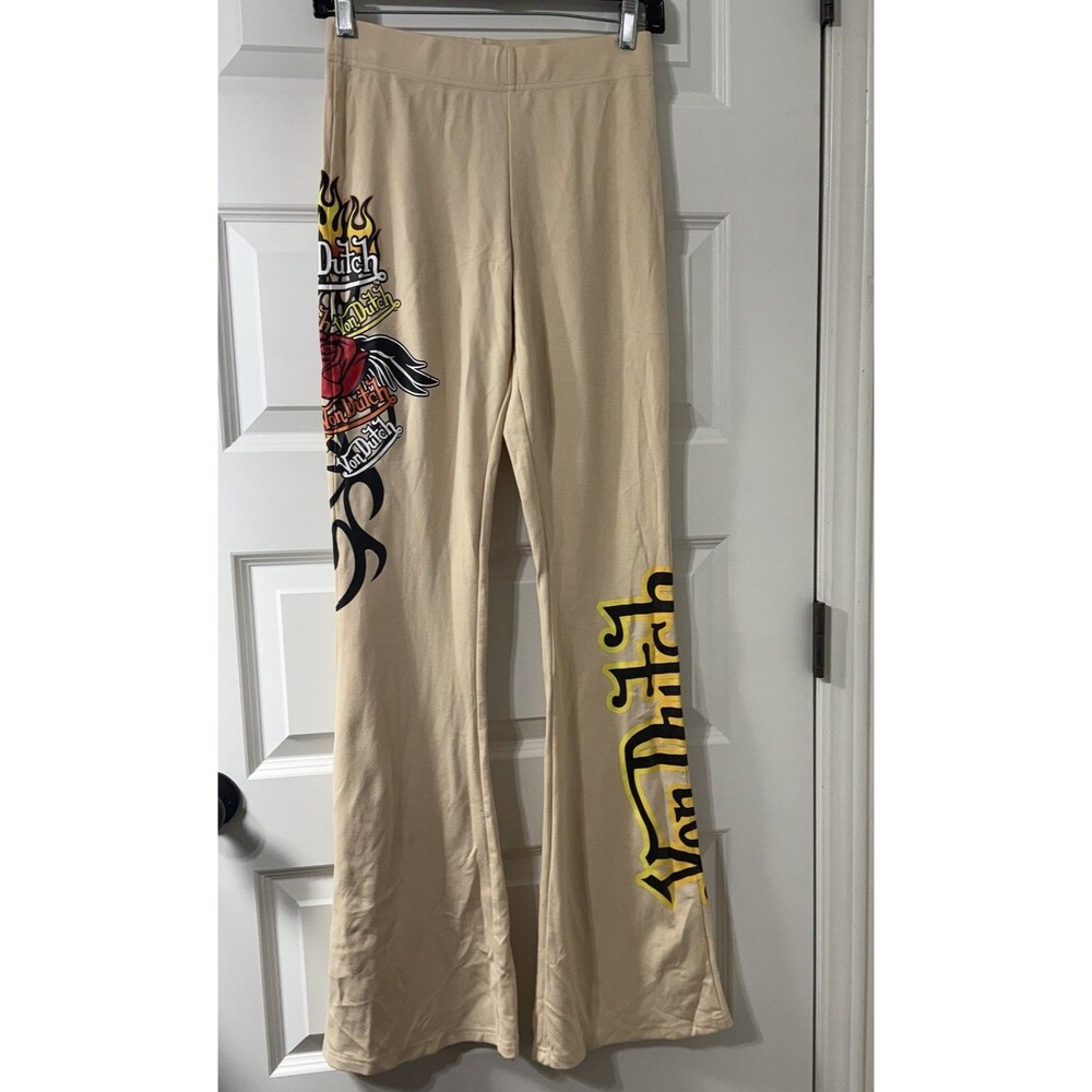 Y2K Von Dutch x Fashion Nova Fiery Heart Flared Yoga Pants Beige Size M Tall NWT